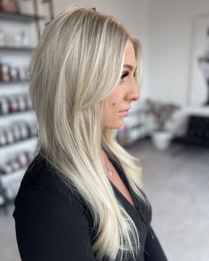 All-over blonding, long layers