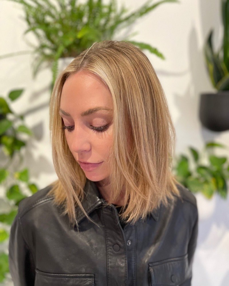 Blonde lob, collarbone length